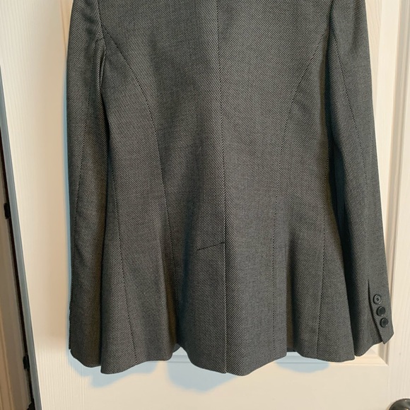 Skirt suite - Picture 2 of 3